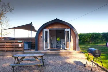 Auchenhean Pods, Lochwinnoch, Glasgow and the Clyde Valley Auchenhean Pods, Lochwinnoch, Glasgow and the Clyde Valley