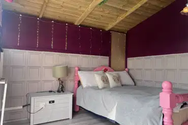 Poppy cabin interior