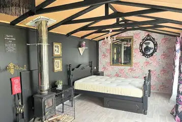 Winnie cabin double bed and fire place