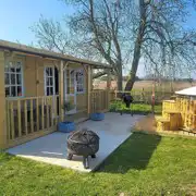 Old stables cabin with private patio, fire pit, and optional wood-fired hut tub Old stables cabin with private patio, fire pit, and optional wood-fired hut tub