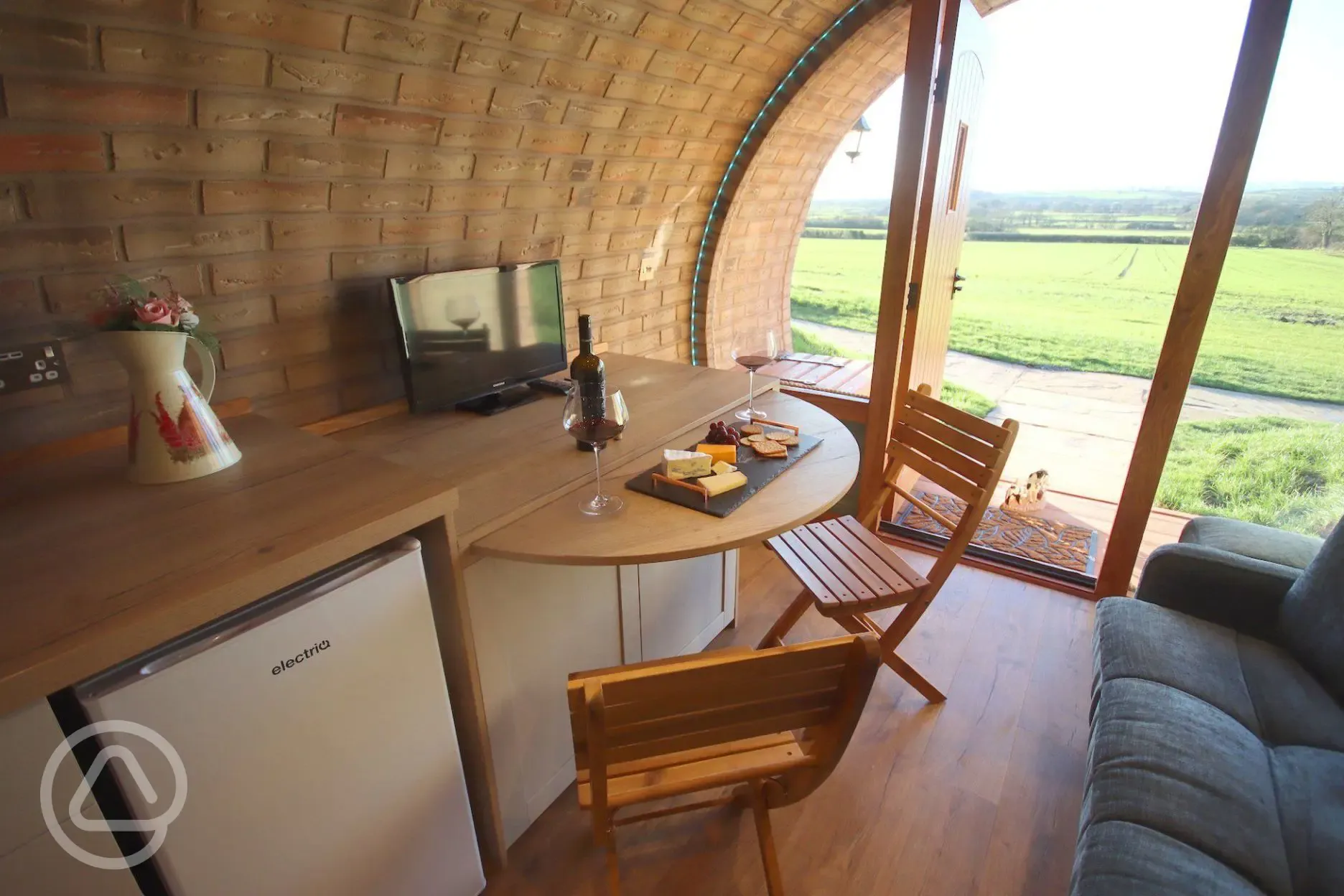 Hare's View glamping pod interior