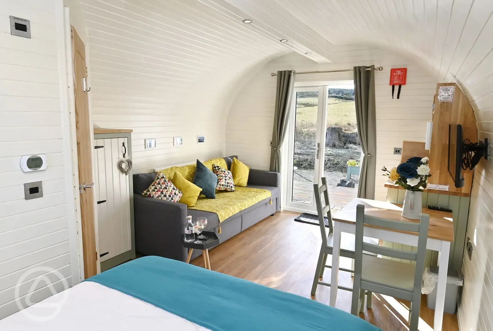 Ensuite glamping pod interior 