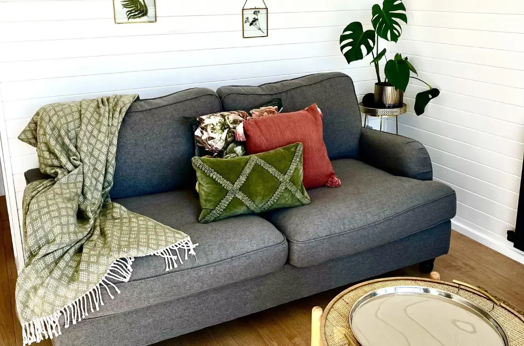 Heather ensuite pod lounge area and double sprung sofa bed Heather ensuite pod lounge area and double sprung sofa bed