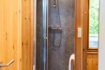 Chimpanzee large ensuite glamping pod bathroom shower Chimpanzee large ensuite glamping pod bathroom shower