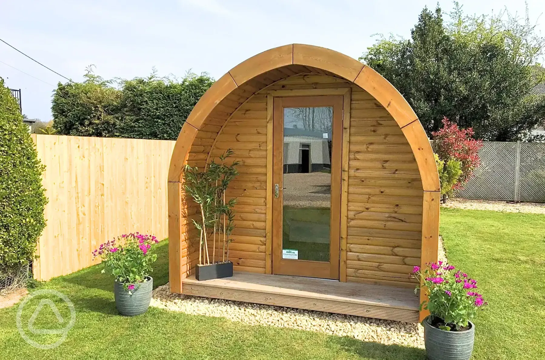 Camping pod with a small garden area Camping pod with a small garden area