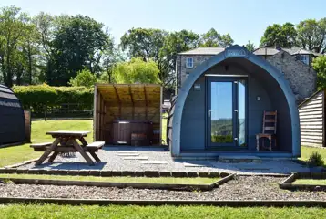 Glamping pod with hot tub exterior Glamping pod with hot tub exterior
