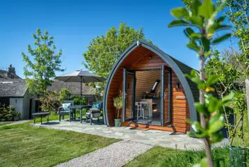 Ensuite glamping pod (two persons) Ensuite glamping pod (two persons)