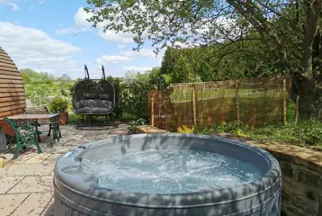 Foss pod hot tub 