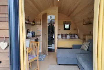 Aiden pod interior