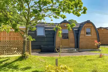 Squirrel pod with a hot tub