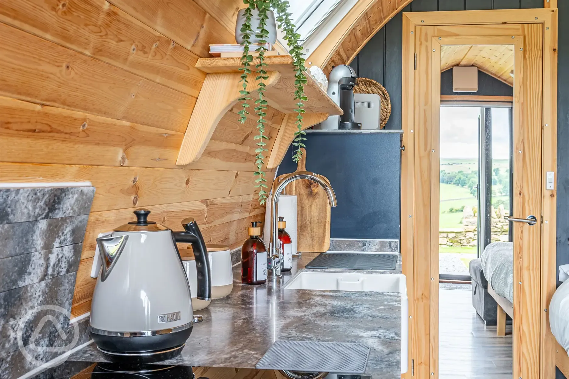 Alanna glamping pod kitchen