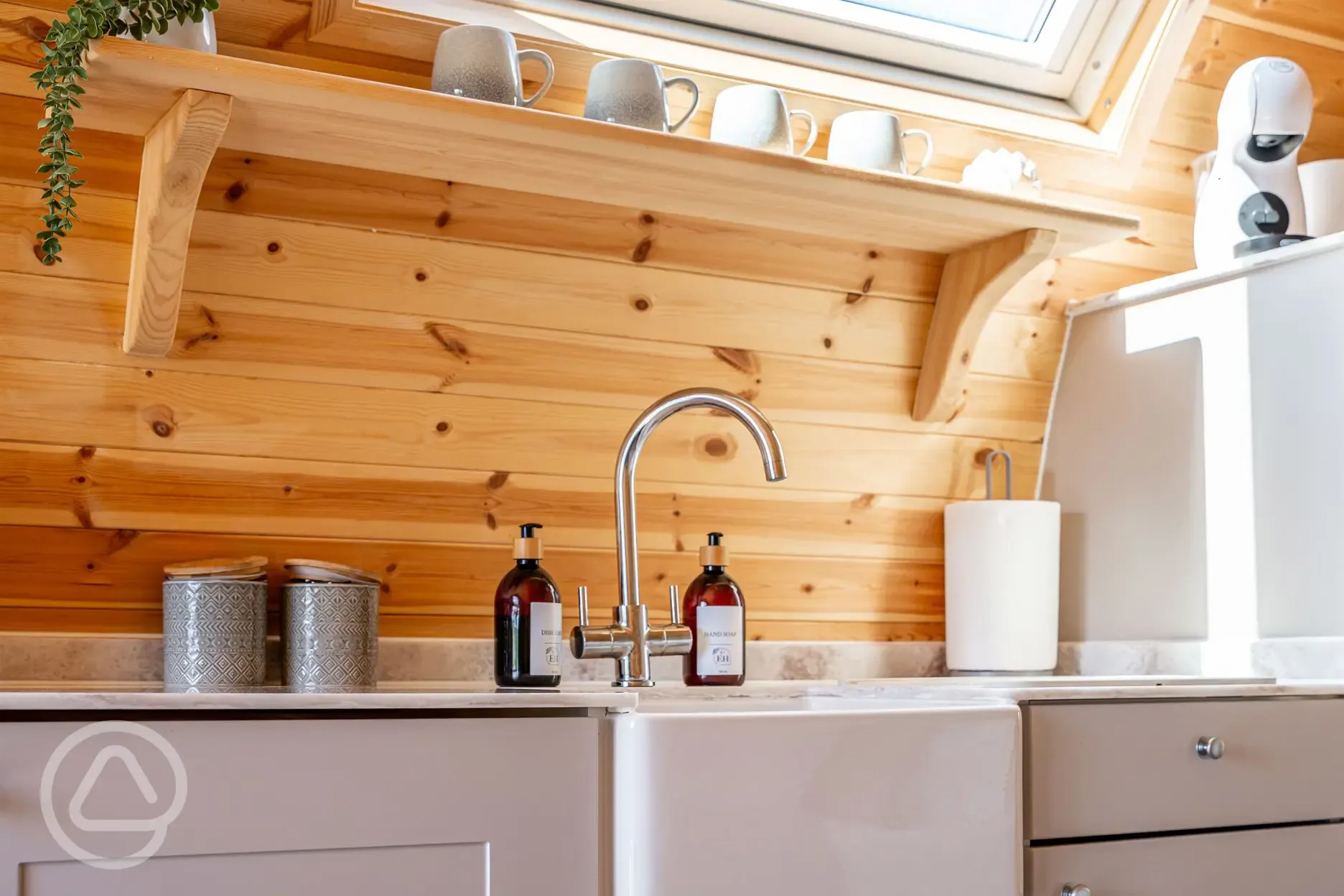 Alanna glamping pod kitchen sink