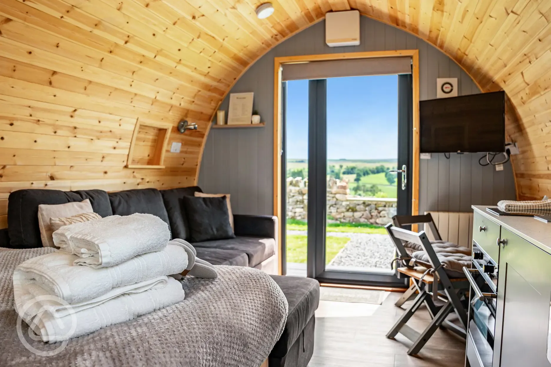 Alanna glamping pod view