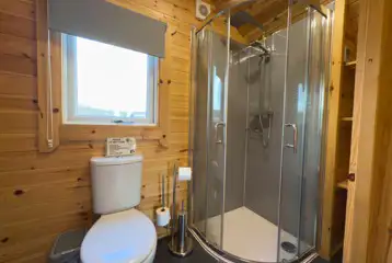 Rose ensuite glamping pod - bathroom Rose ensuite glamping pod - bathroom