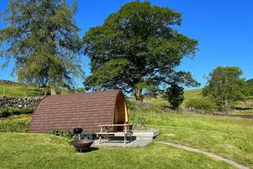 Glamping pod outdoor area