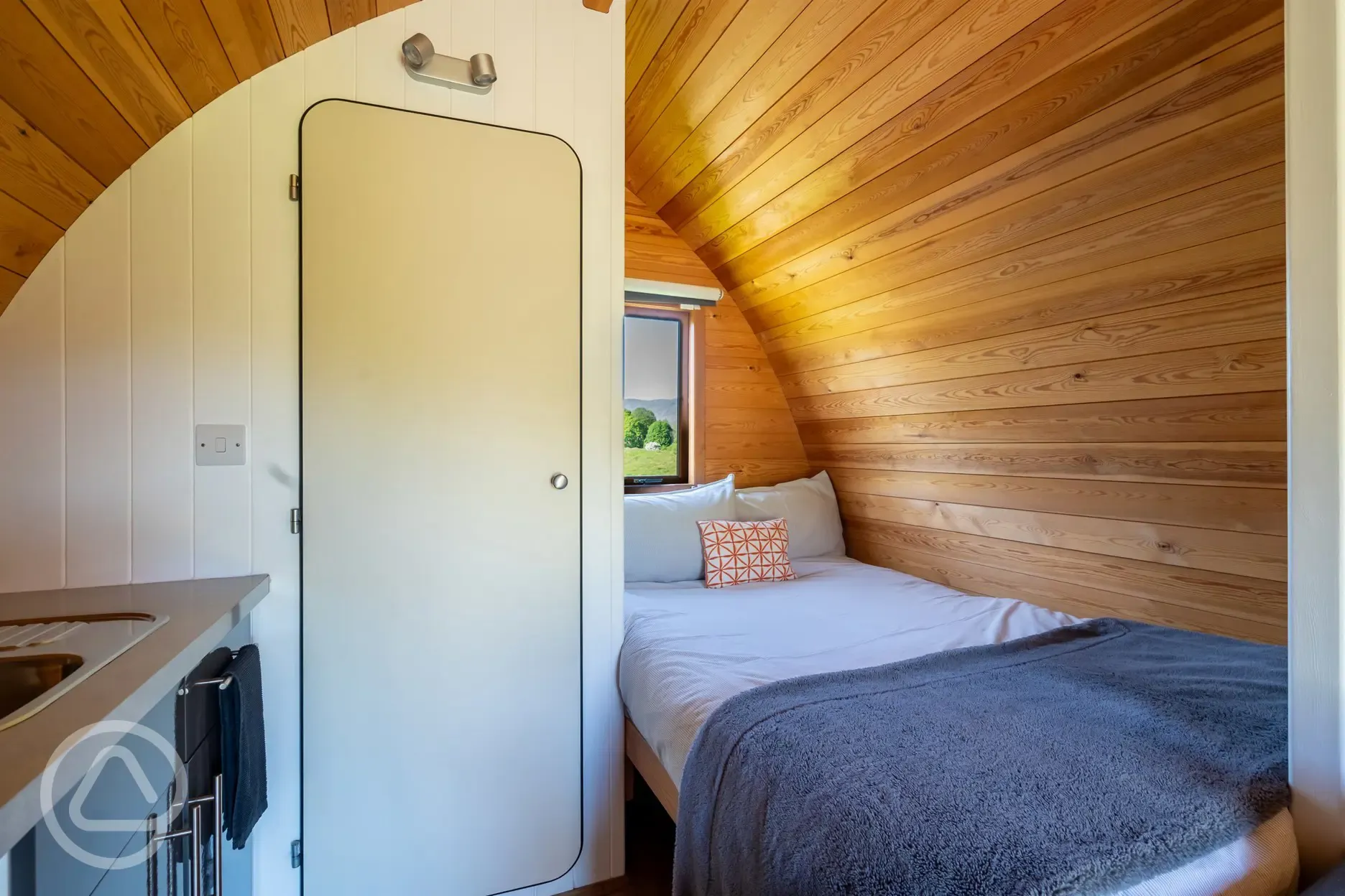 Glamping pod double bed