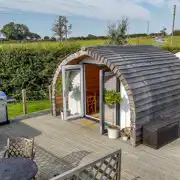 Glencroft's pod with triple doors, an electric hot tub, BBQ and outdoor seating Glencroft's pod with triple doors, an electric hot tub, BBQ and outdoor seating