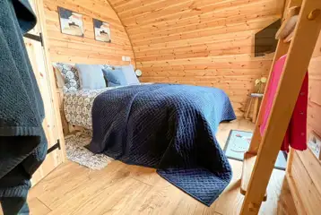 Chaplin's Club pod - double bedroom