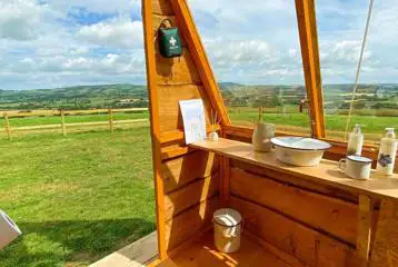 Large landpod bathroom Large landpod bathroom