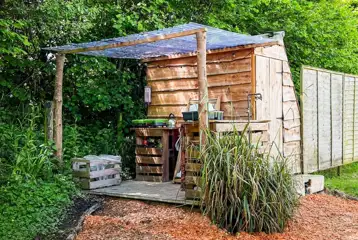 Large landpod kitchen Large landpod kitchen