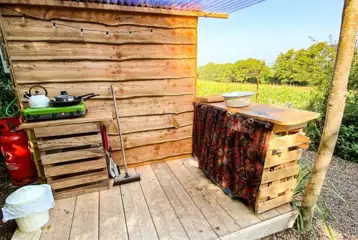 Small landpod kitchen Small landpod kitchen