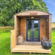 Bunkbed glamping pod