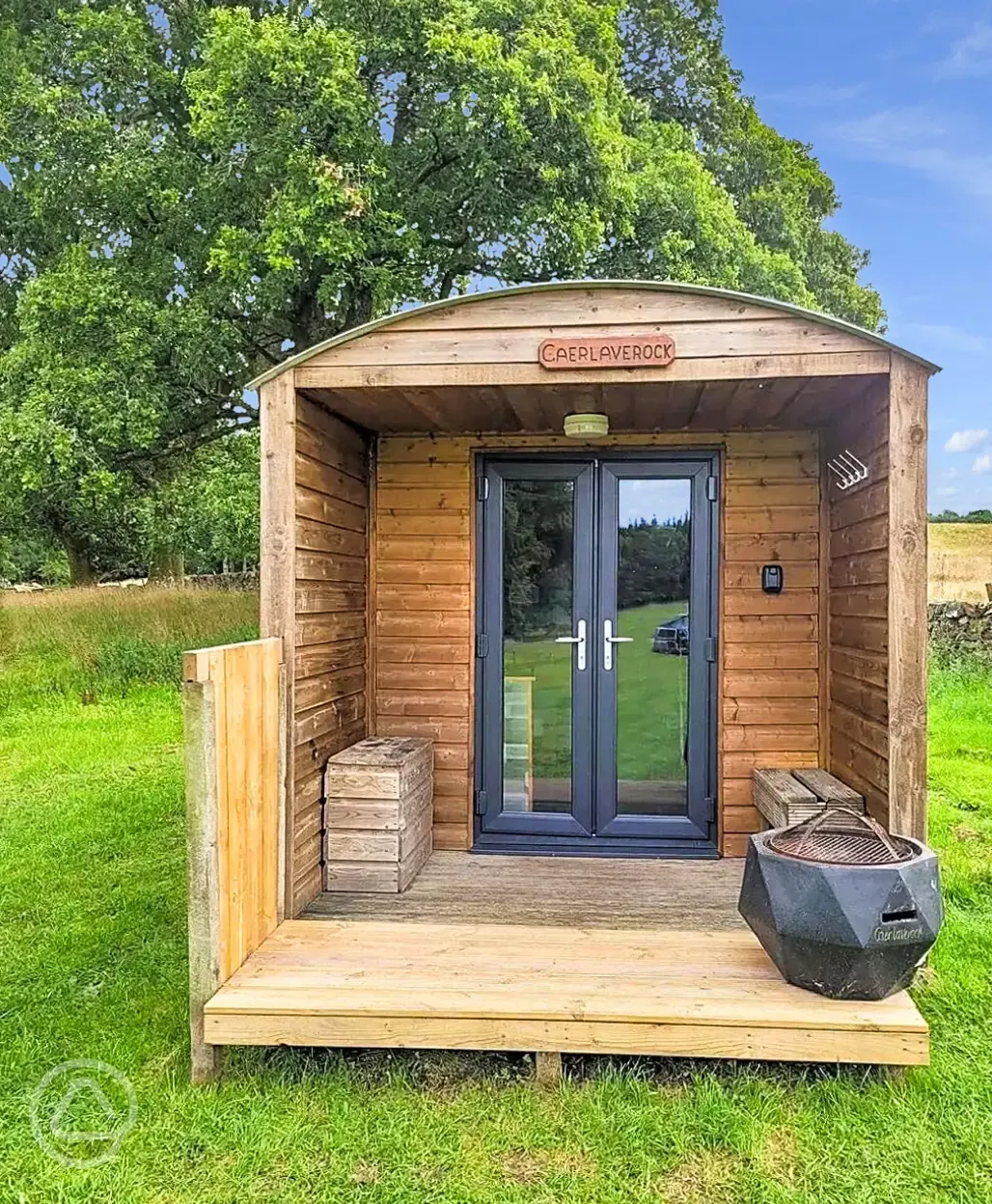 Bunkbed glamping pod