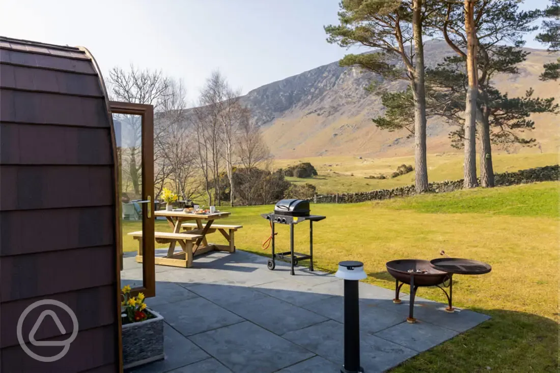 Glamping pod outdoor area