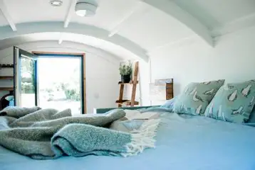 Camping pod double bed with ladder access Camping pod double bed with ladder access
