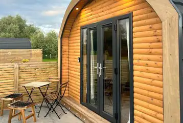 Glamping pod with hot tub