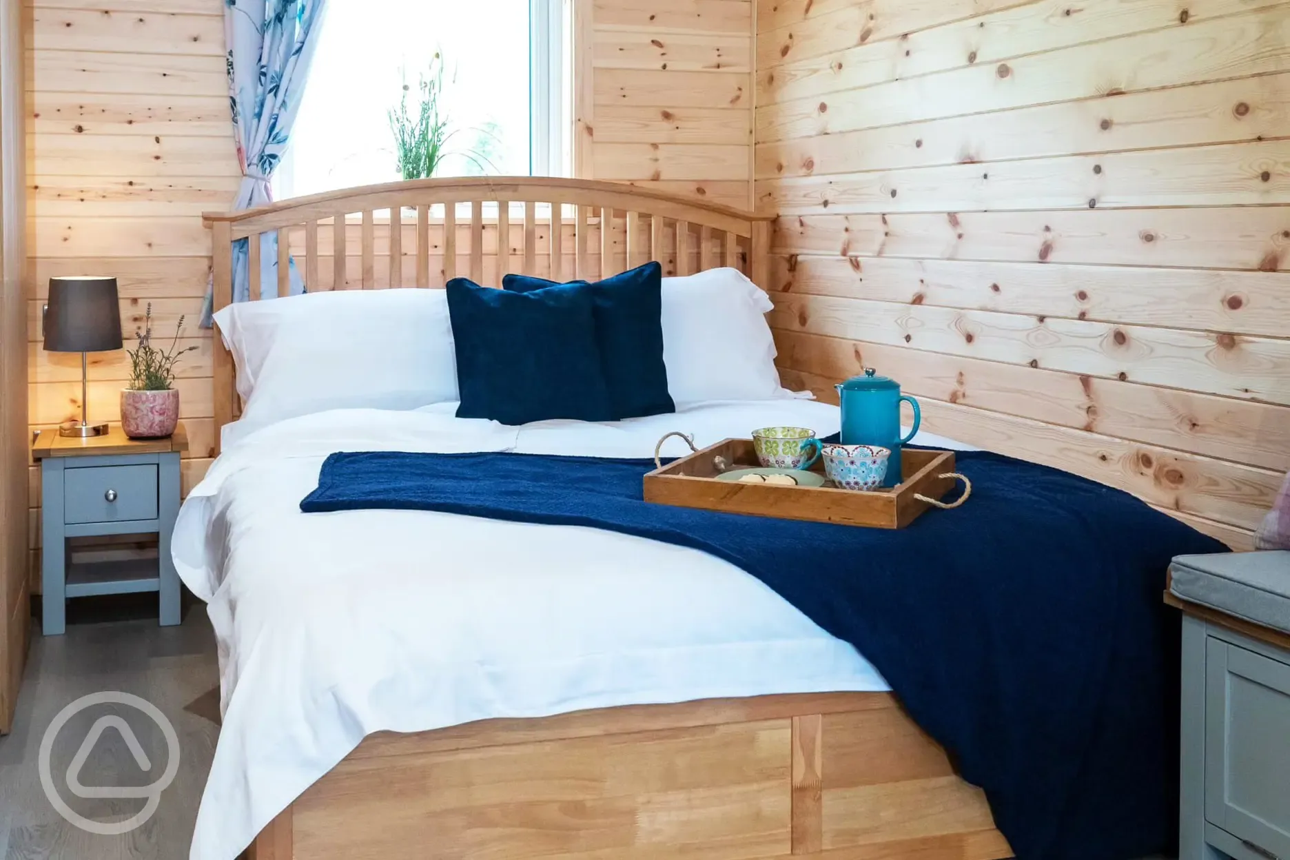 Glamping pod with hot tub double bed