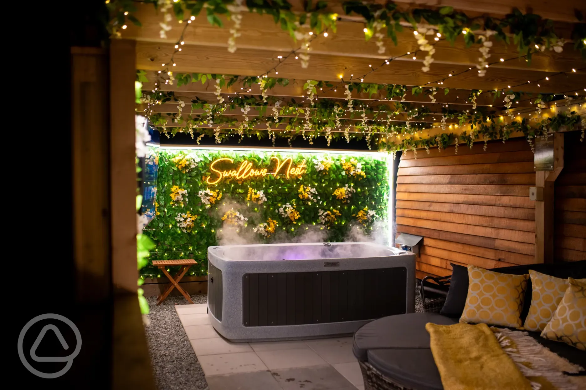 Glamping pod hot tub