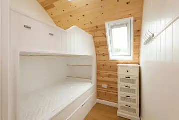 Glamping cabin bunk room - universally accessible