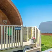 Porth Ysgo camping pod