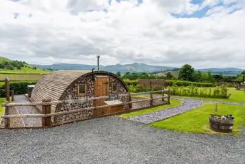 Pen-y-Fan Pemberton Glamping Pod 