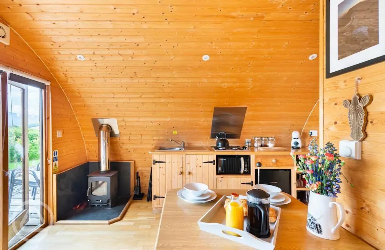 Pen-y-Fan Pemberton Glamping Pod kitchen