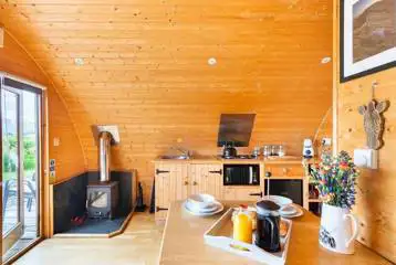 Pen-y-Fan Pemberton Glamping Pod kitchen