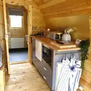 Ensuite glamping pod (four person) kitchen