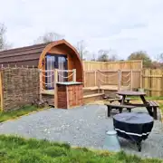 Bumblebee ensuite glamping pod with 1.5m fence