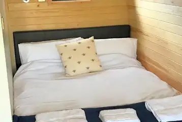 Glamping pod double bed