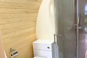 Glamping pod ensuite