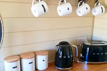 Teilo glamping pod kitchen and appliances Teilo glamping pod kitchen and appliances