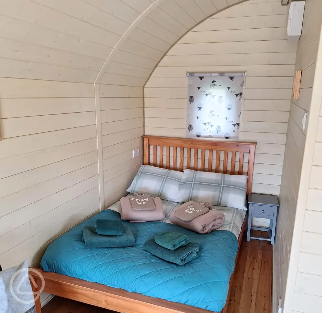 Glamping pod double bed