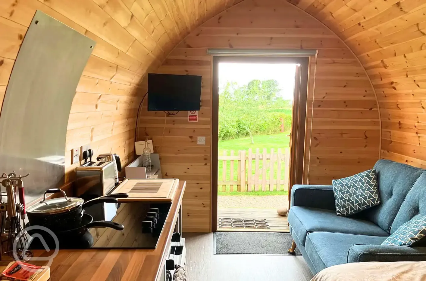 Windsong glamping pod kitchen/living area