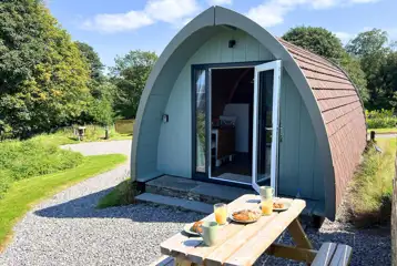 Ensuite glamping pod with a private picnic bench Ensuite glamping pod with a private picnic bench