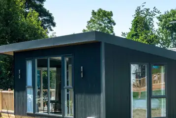 Deluxe ensuite glamping pods