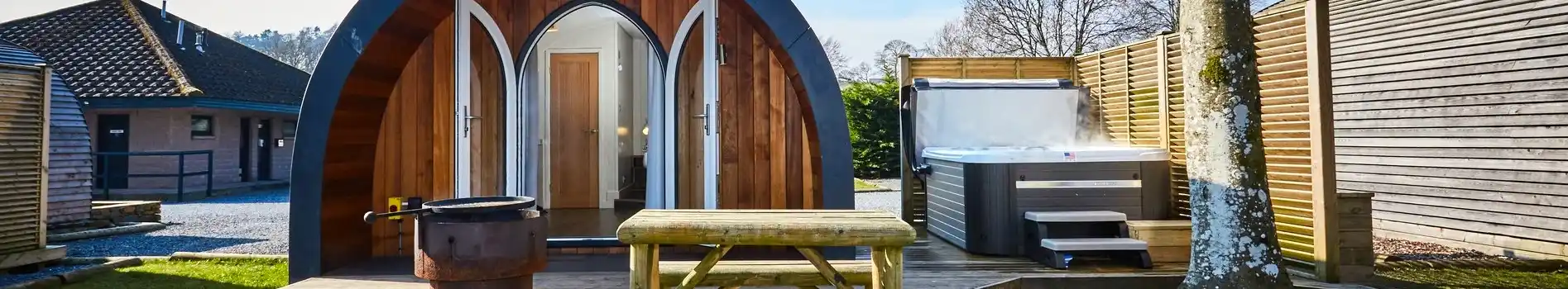 Glamping pods with hot tubs