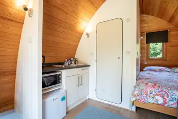 Bunny ensuite glamping pod kitchenette Bunny ensuite glamping pod kitchenette