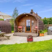 Woodland star pod with hot tub