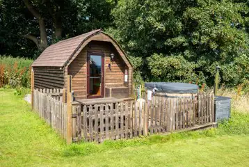 Badger pod with hot tub